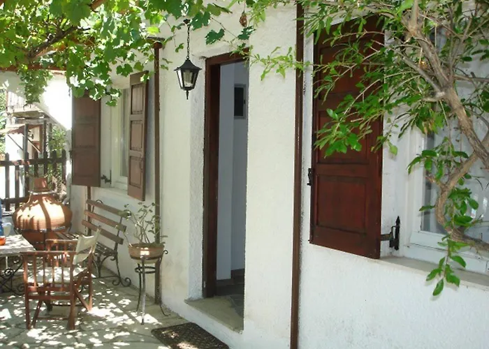 Alexandra * Paleo Trikeri